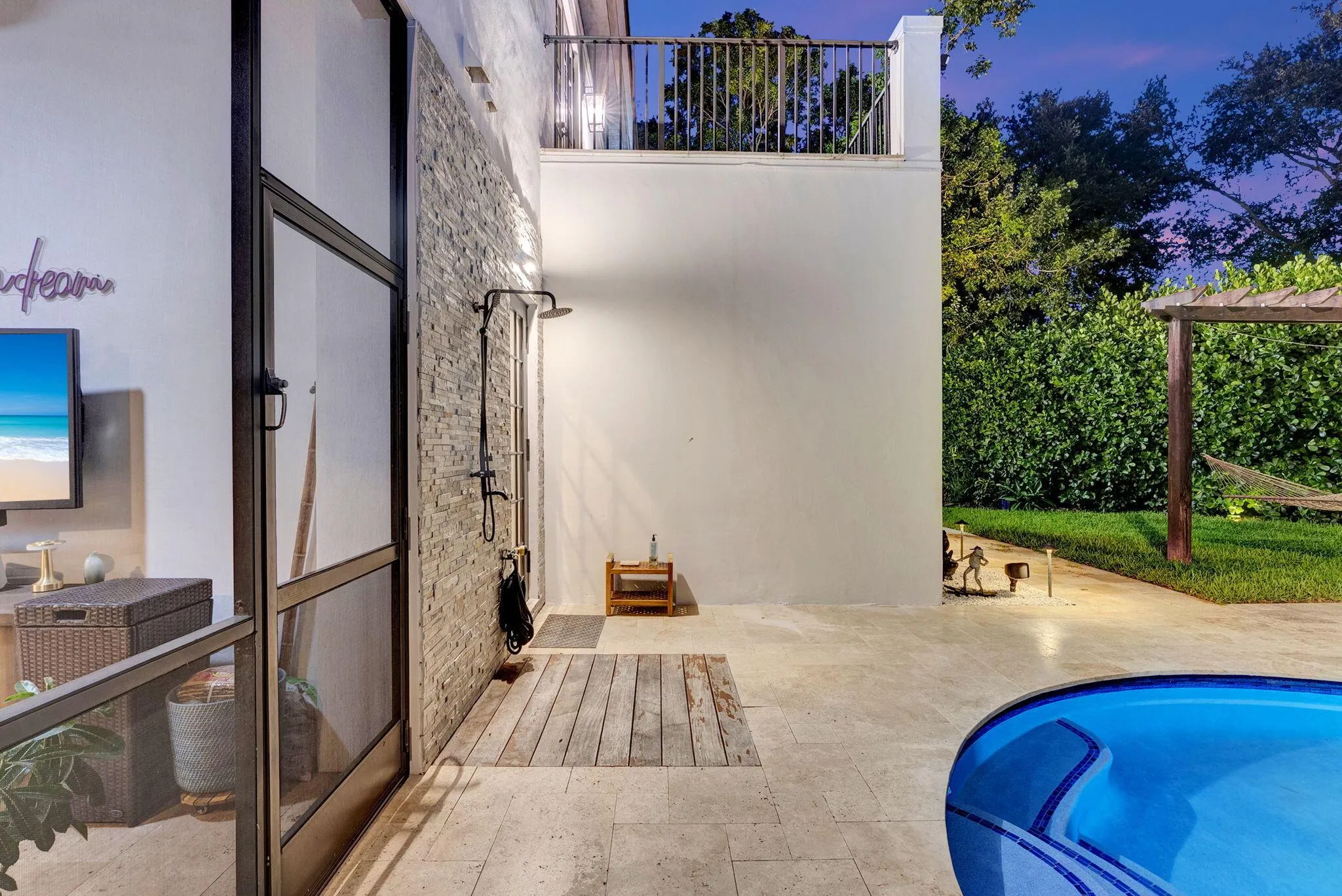 10241 Majestic Trail