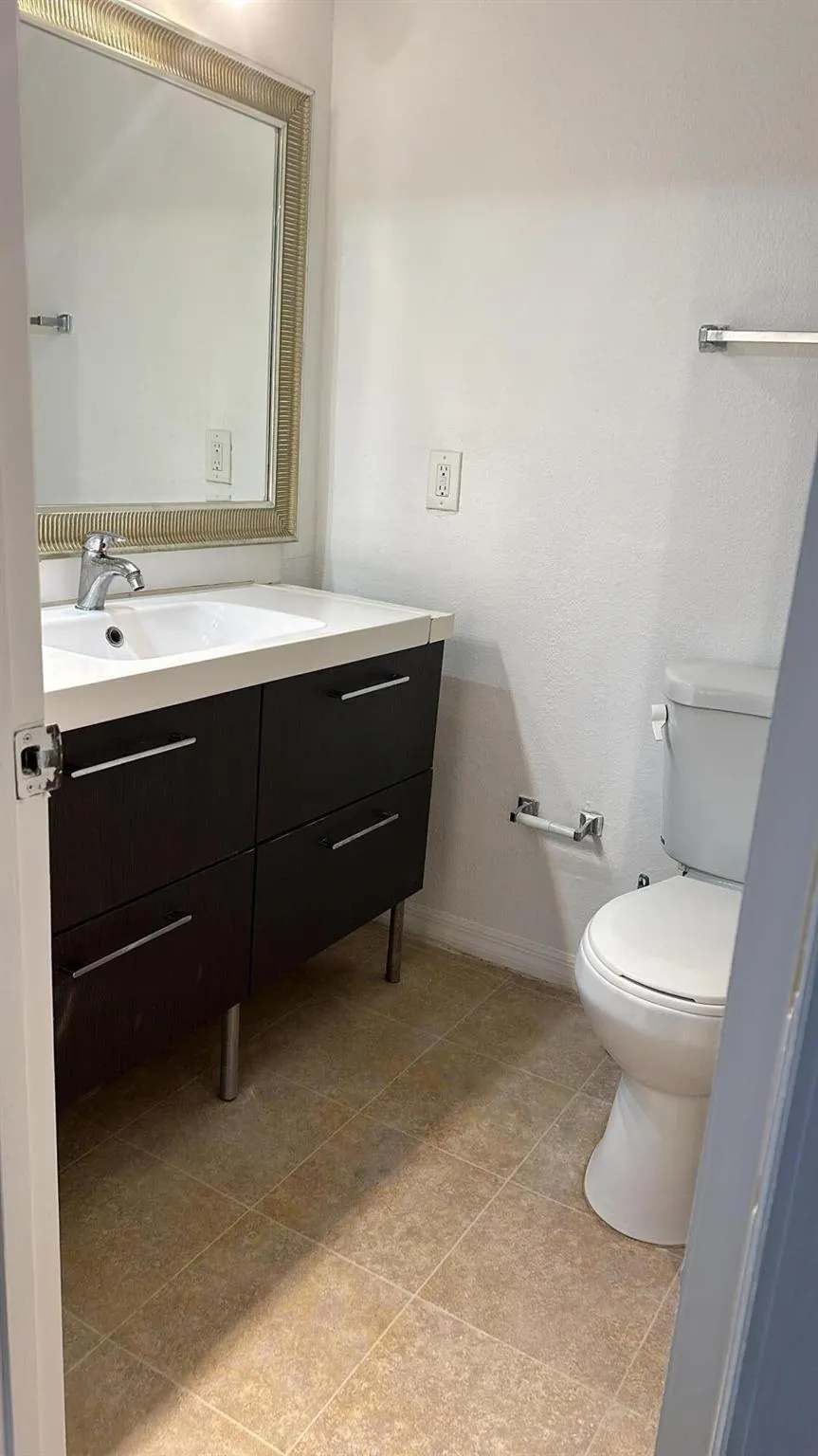 1401 Village Blvd, #1427