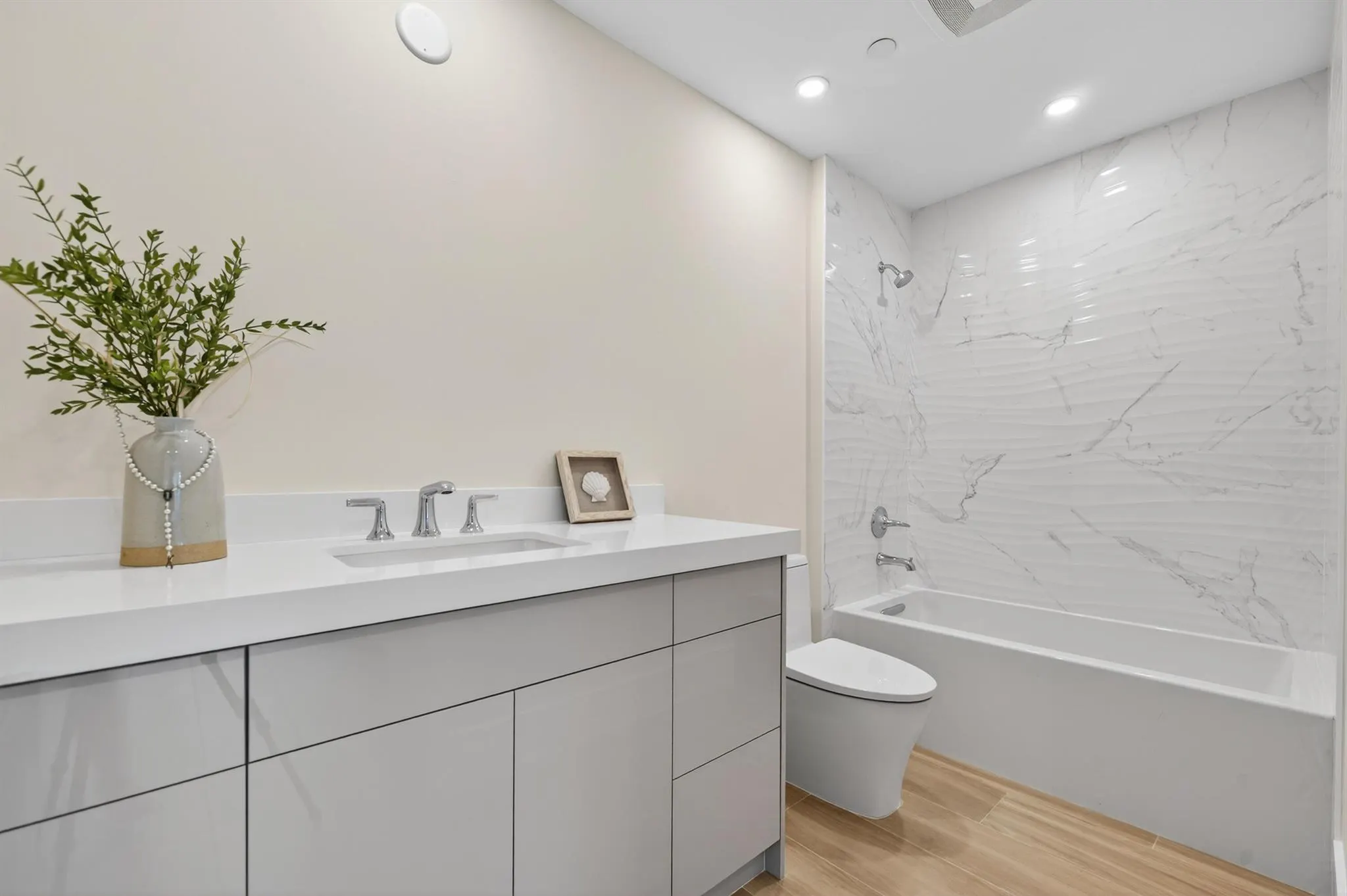 1 S Coastal Way, #303