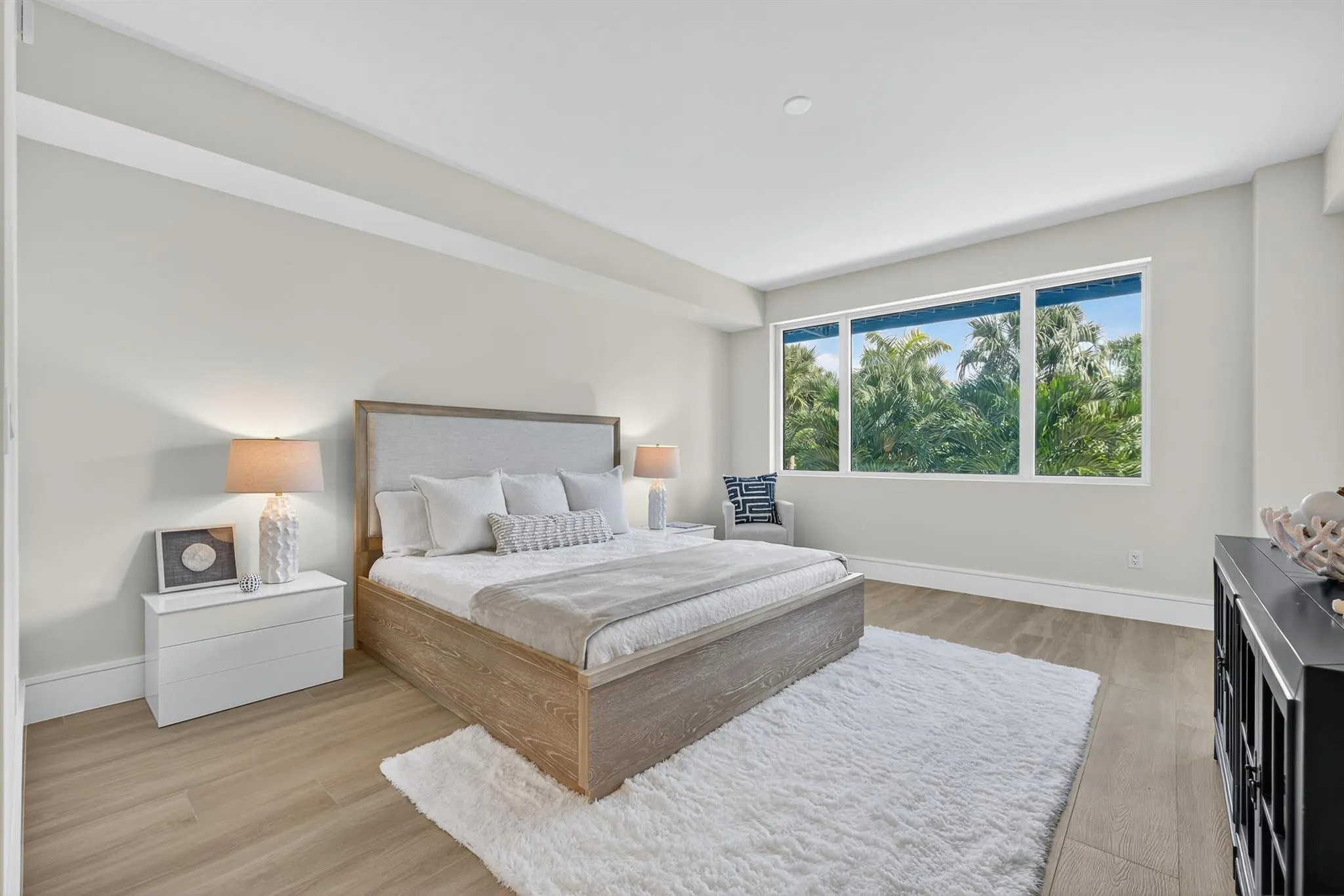 1 S Coastal Way, #303