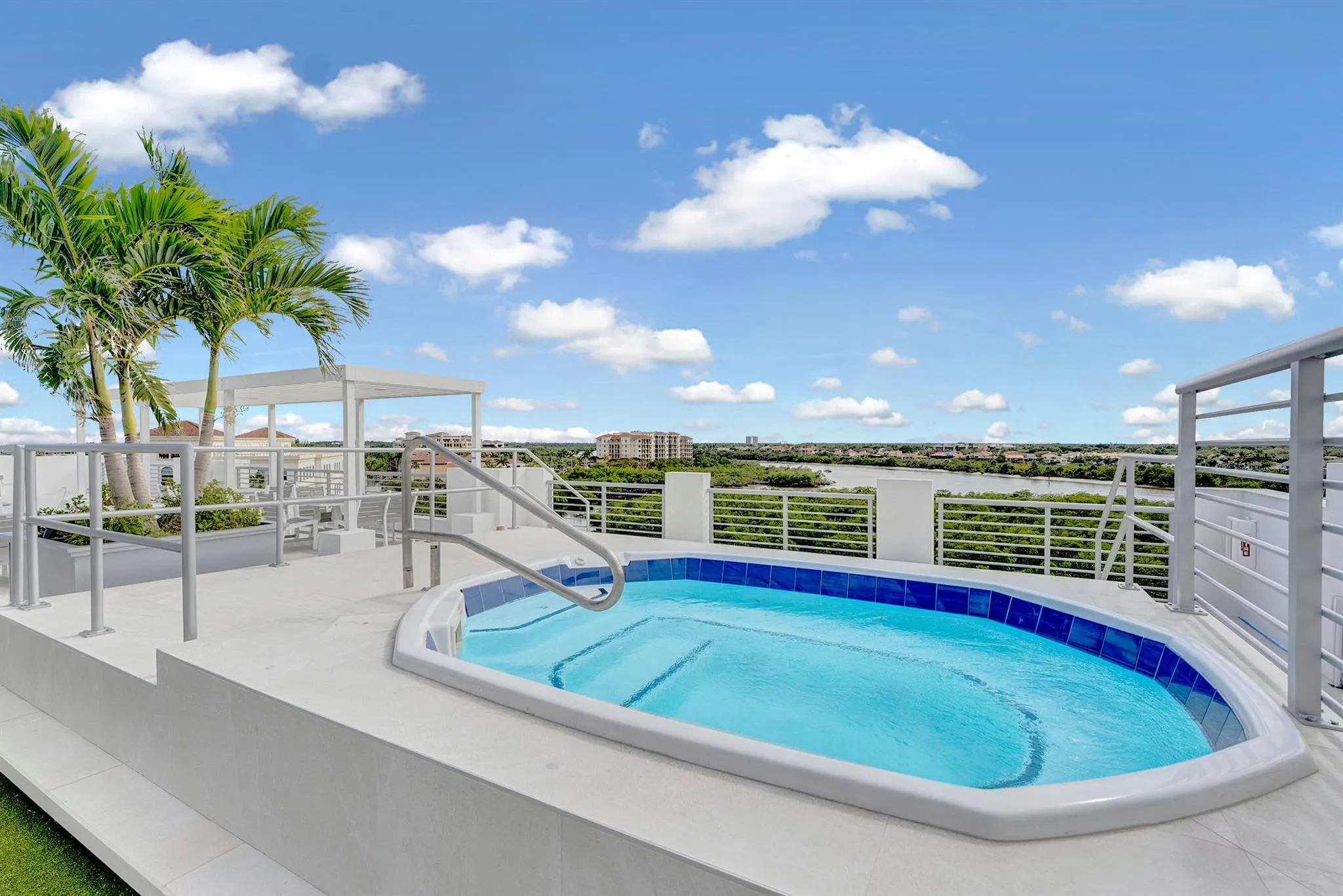 1 S Coastal Way, #303