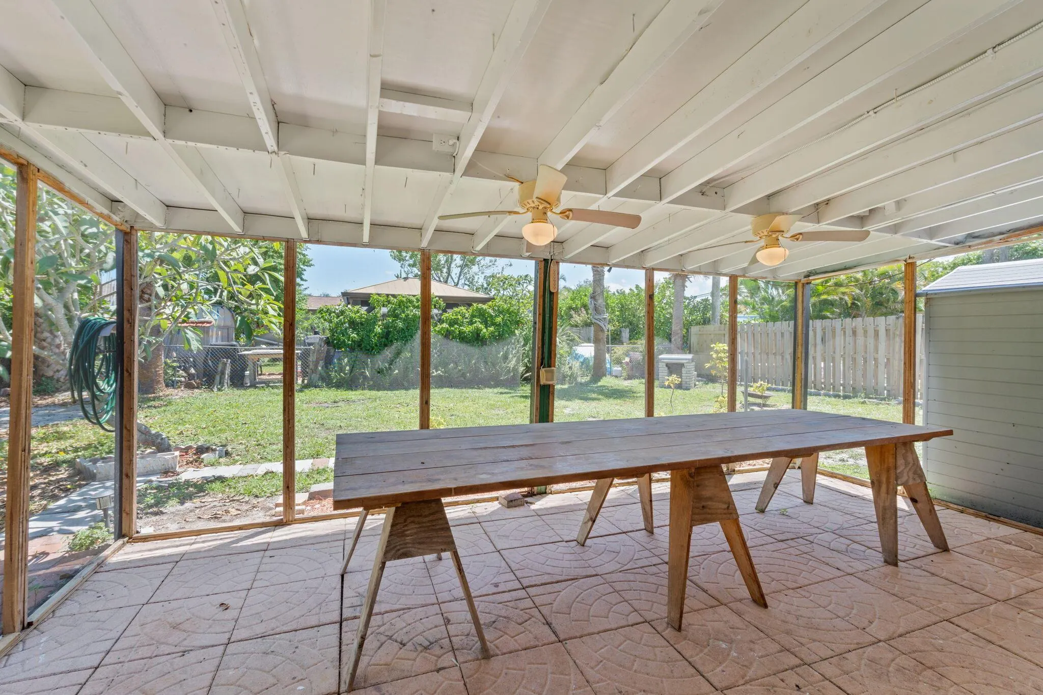 3852 Catalina Road