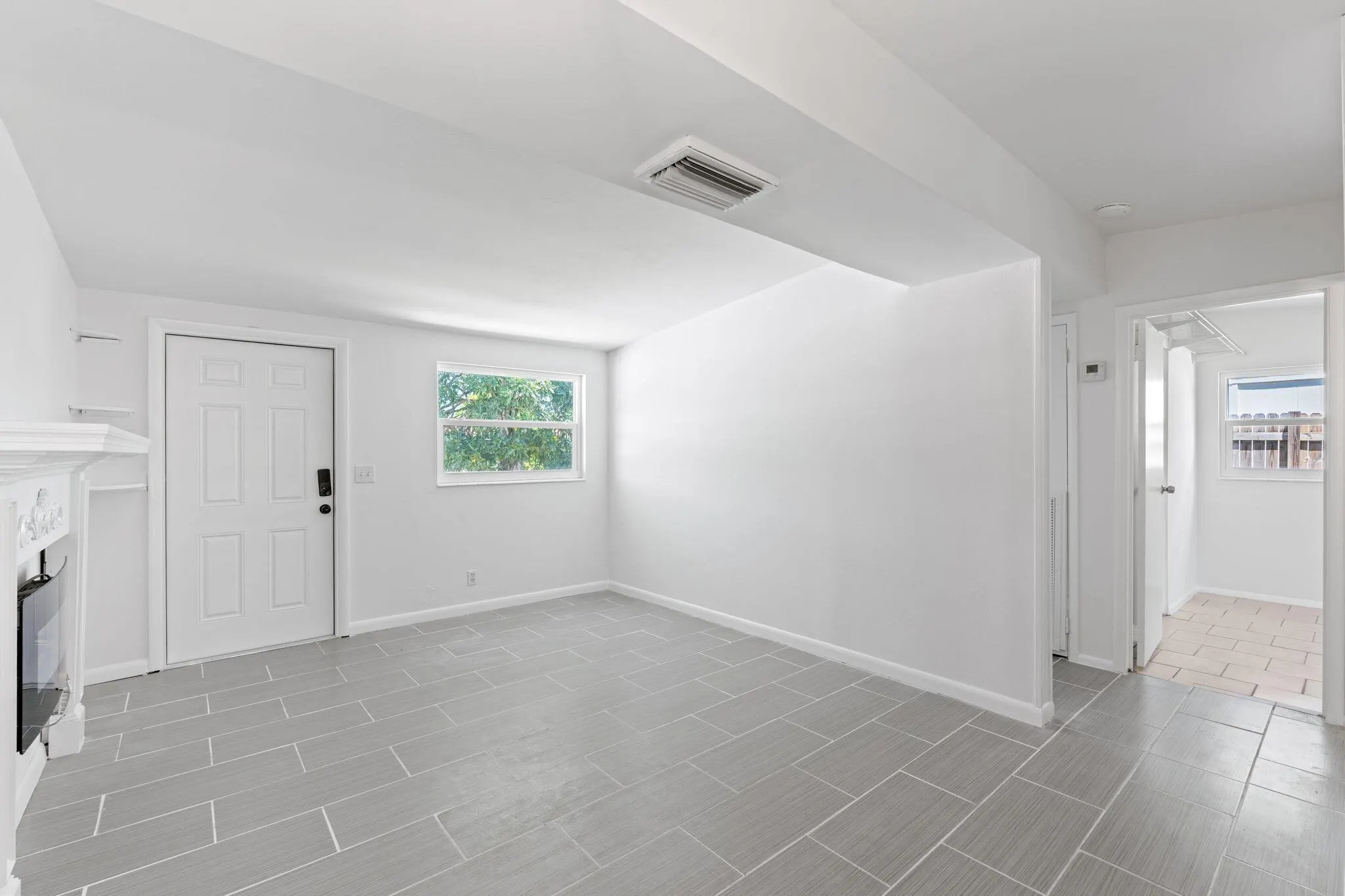 3852 Catalina Road