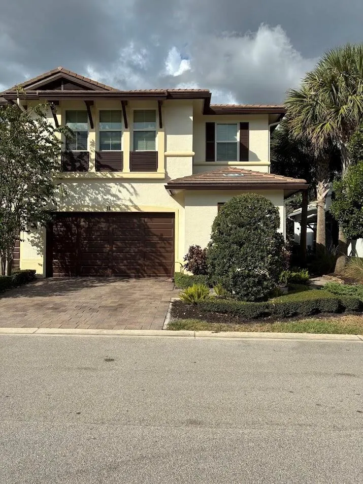 23008 Clear Echo Drive, #11