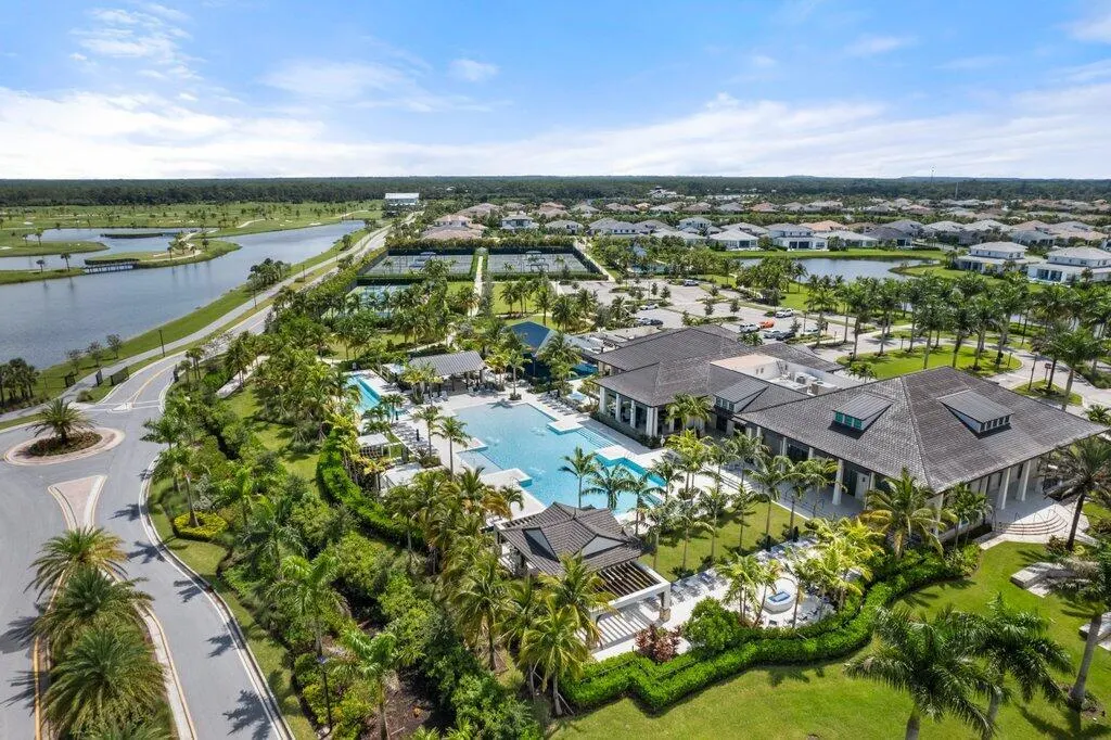 12404 Nautilus Circle