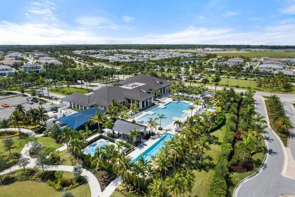 12404 Nautilus Circle