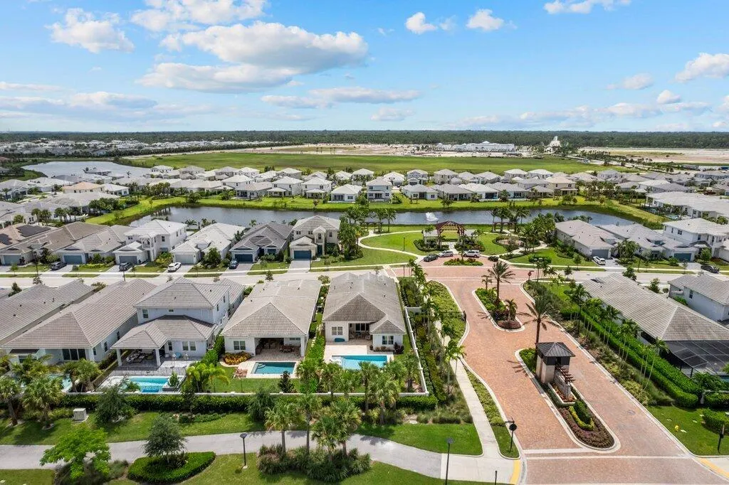 12404 Nautilus Circle