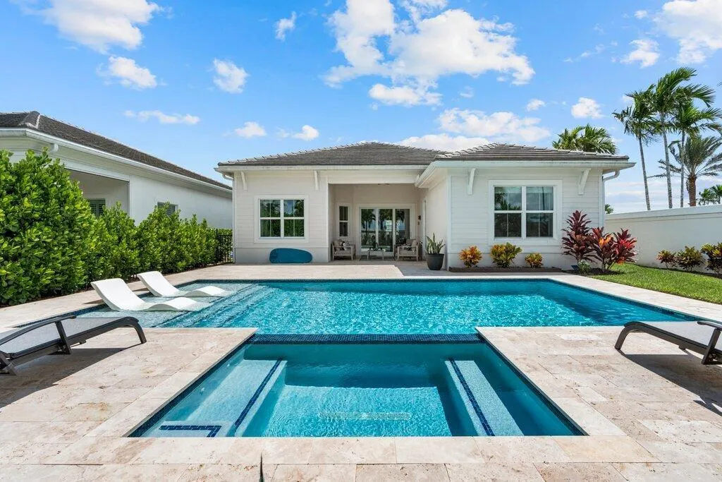 12404 Nautilus Circle