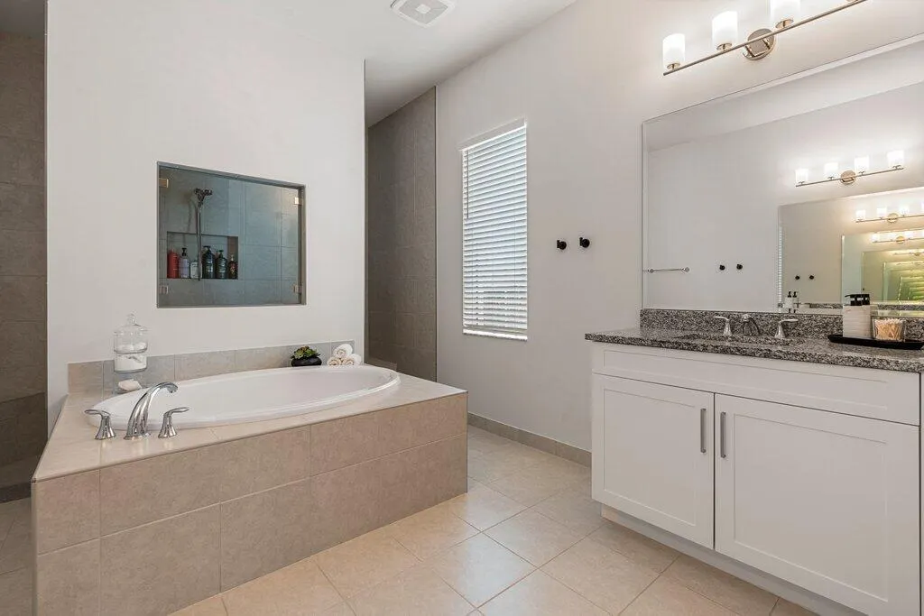 12404 Nautilus Circle