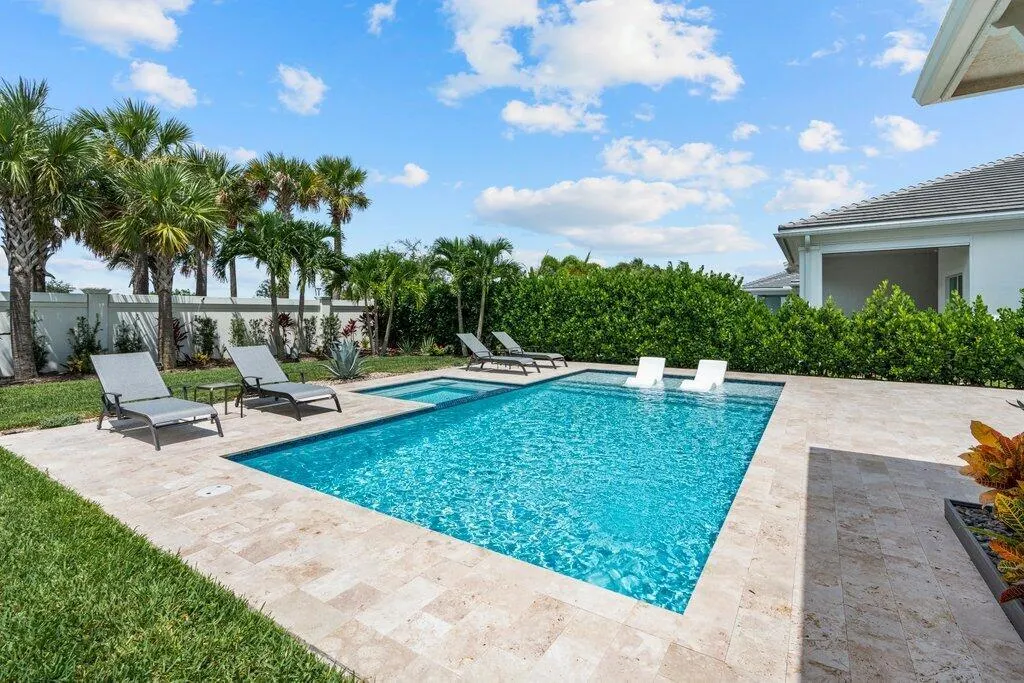 12404 Nautilus Circle
