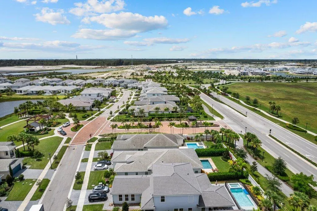 12404 Nautilus Circle