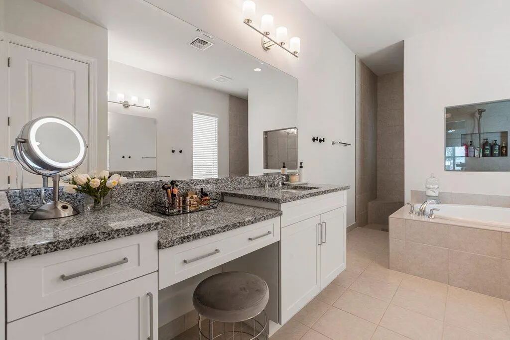 12404 Nautilus Circle