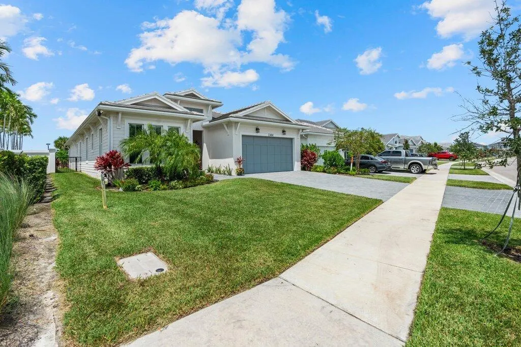 12404 Nautilus Circle