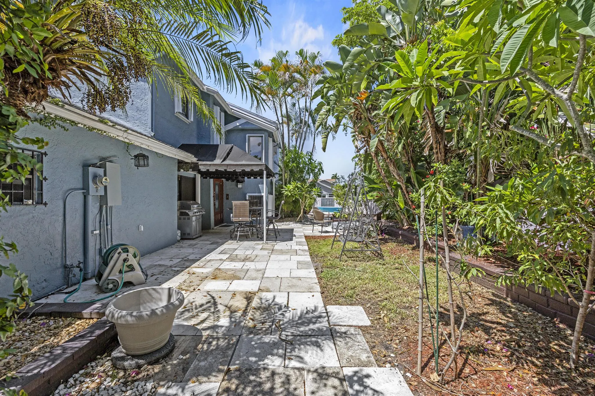 1885 NW 9th Street