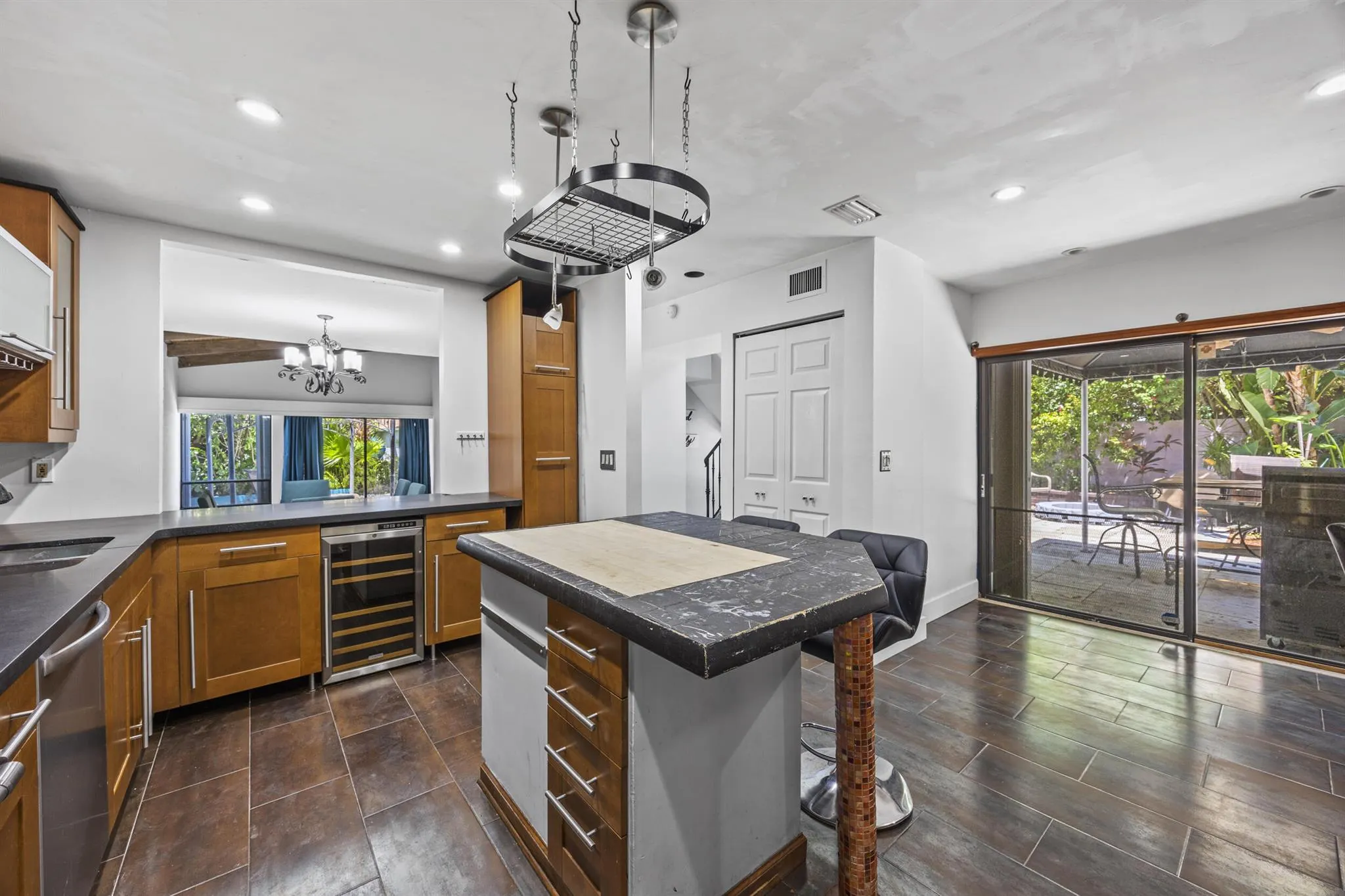 1885 NW 9th Street