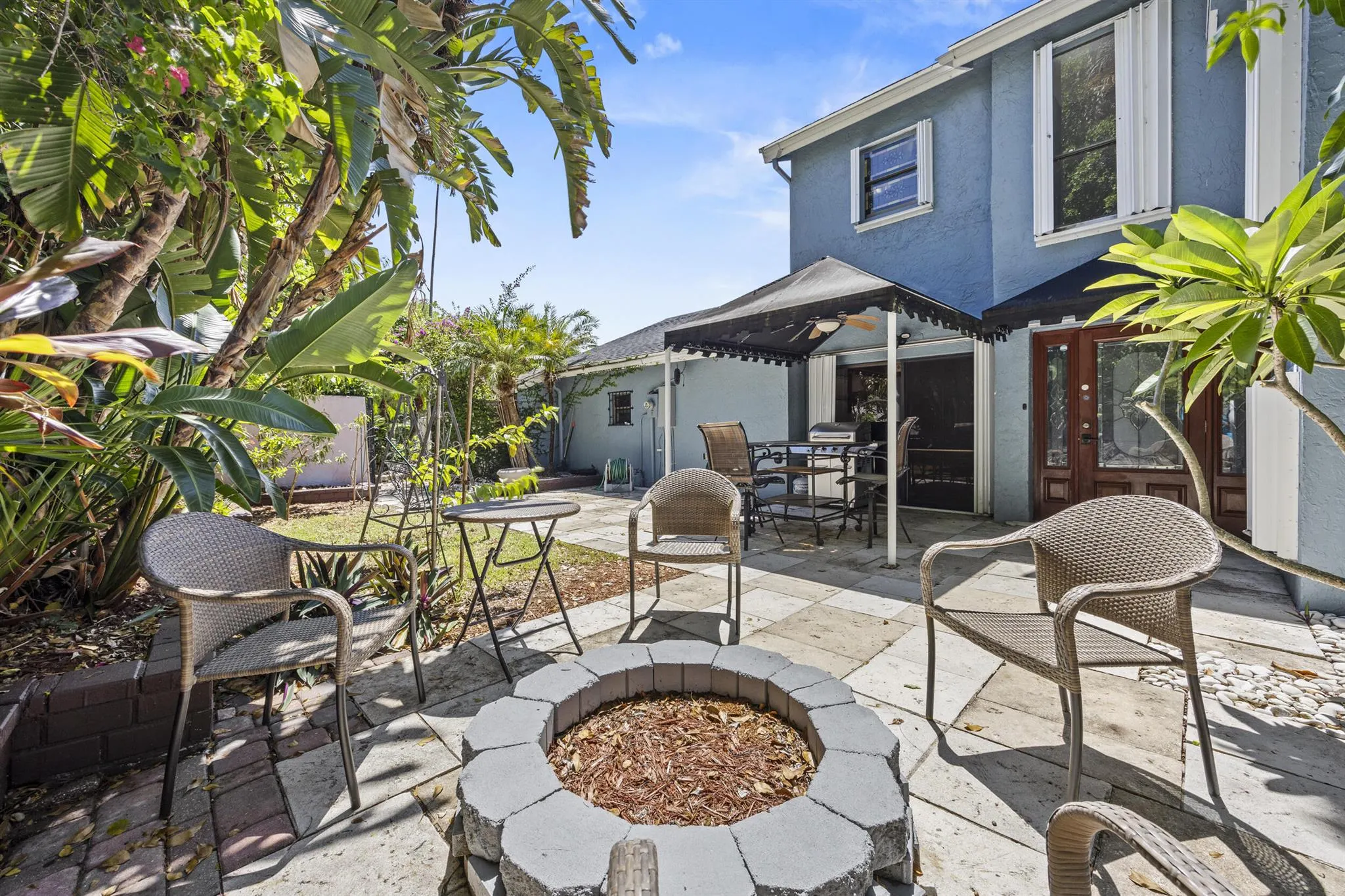 1885 NW 9th Street