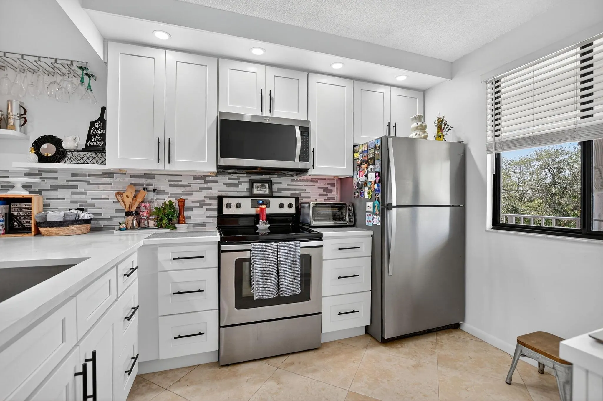 6205 Balboa Circle, #403