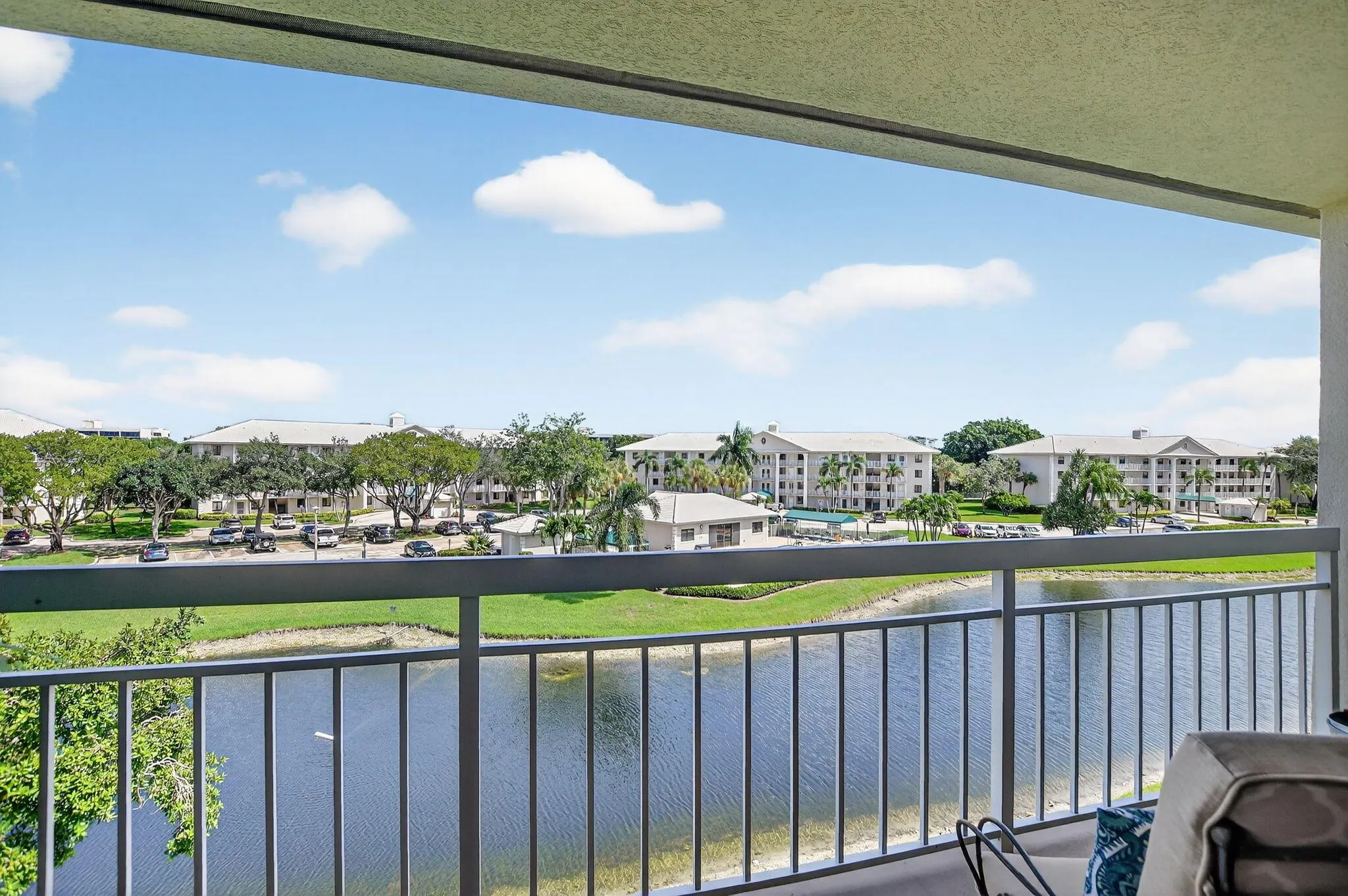6205 Balboa Circle, #403