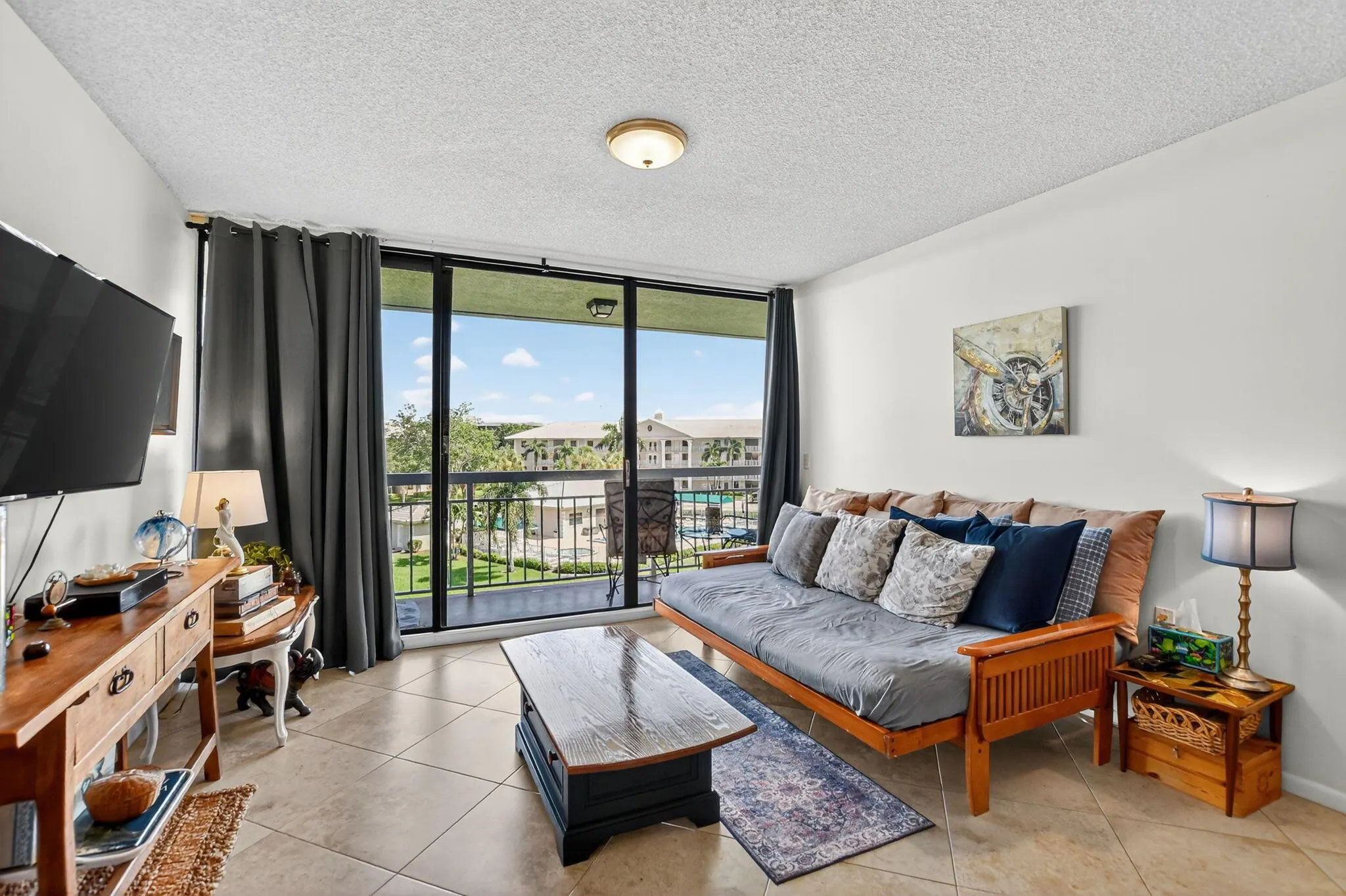 6205 Balboa Circle, #403