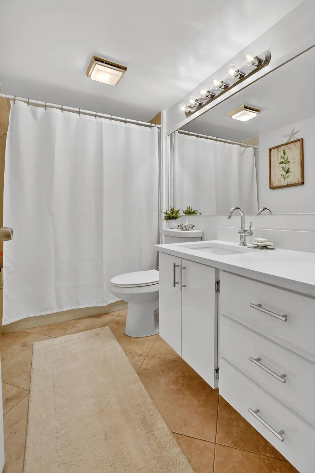 6205 Balboa Circle, #403