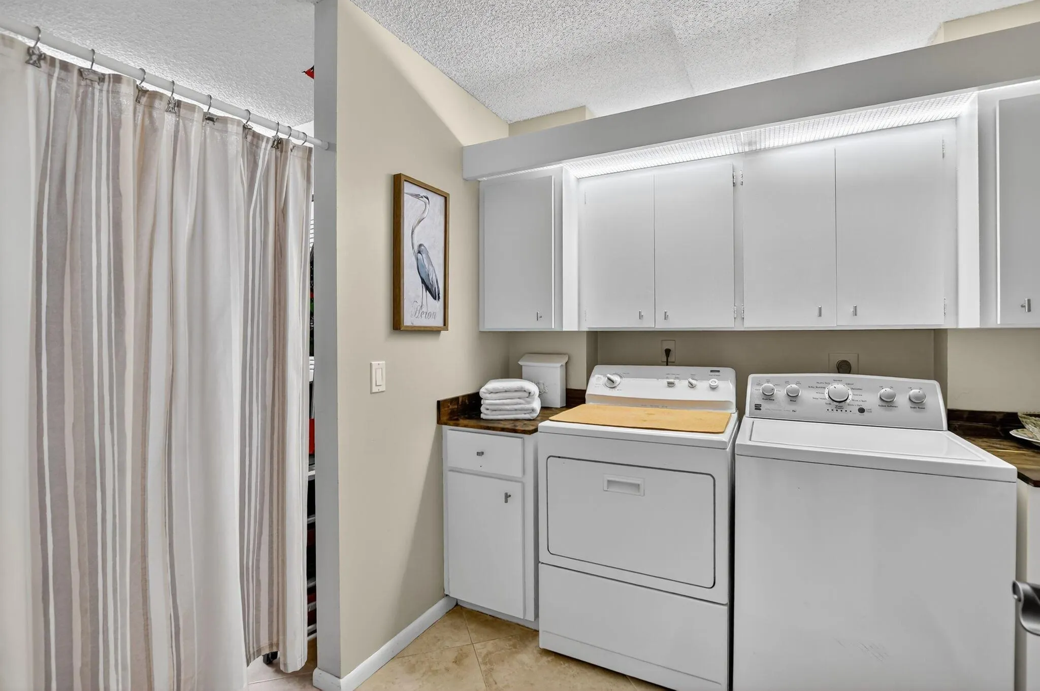 6205 Balboa Circle, #403