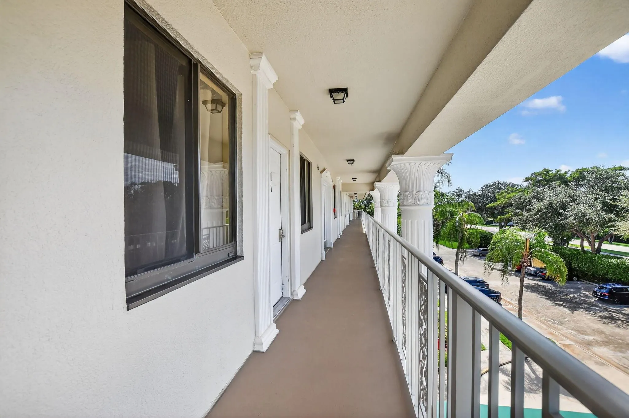 6205 Balboa Circle, #403