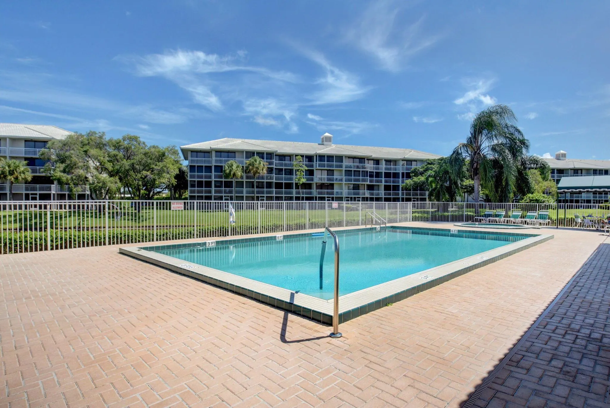 6205 Balboa Circle, #403