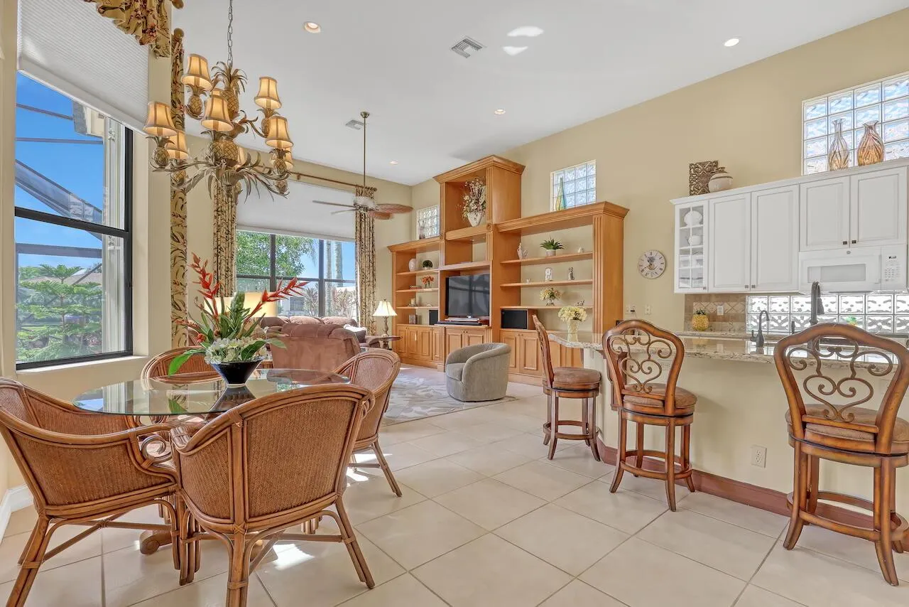 10250 Blue Heron Point