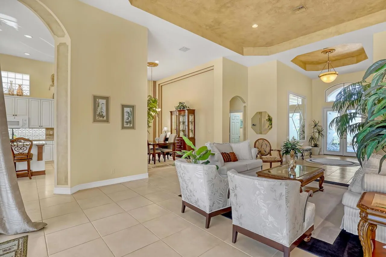 10250 Blue Heron Point