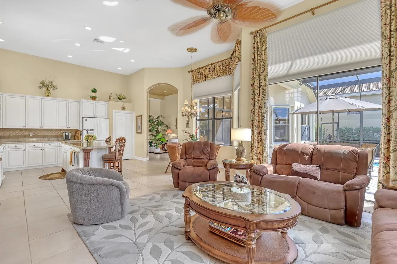10250 Blue Heron Point