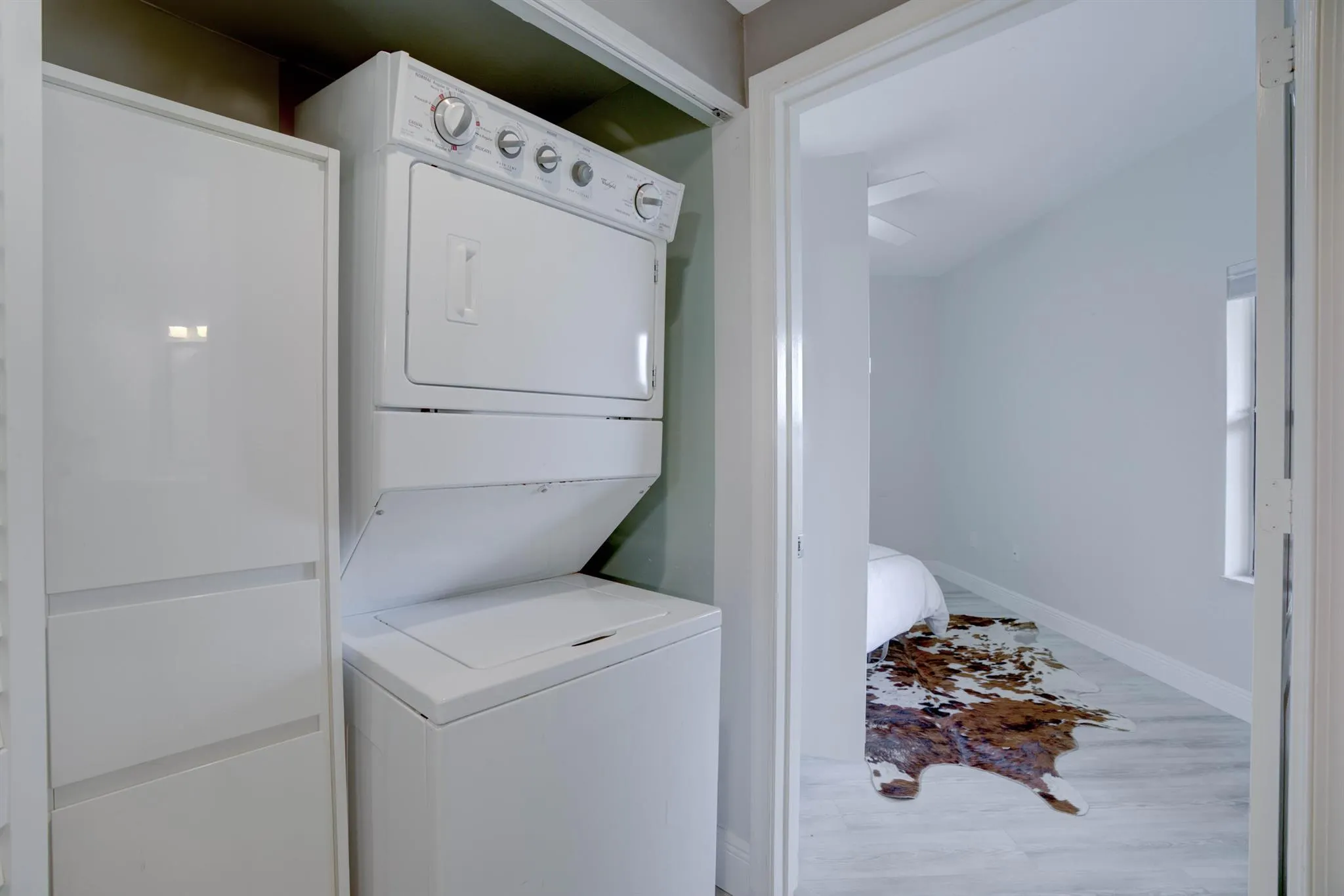 100 Uno Lago Drive, #402