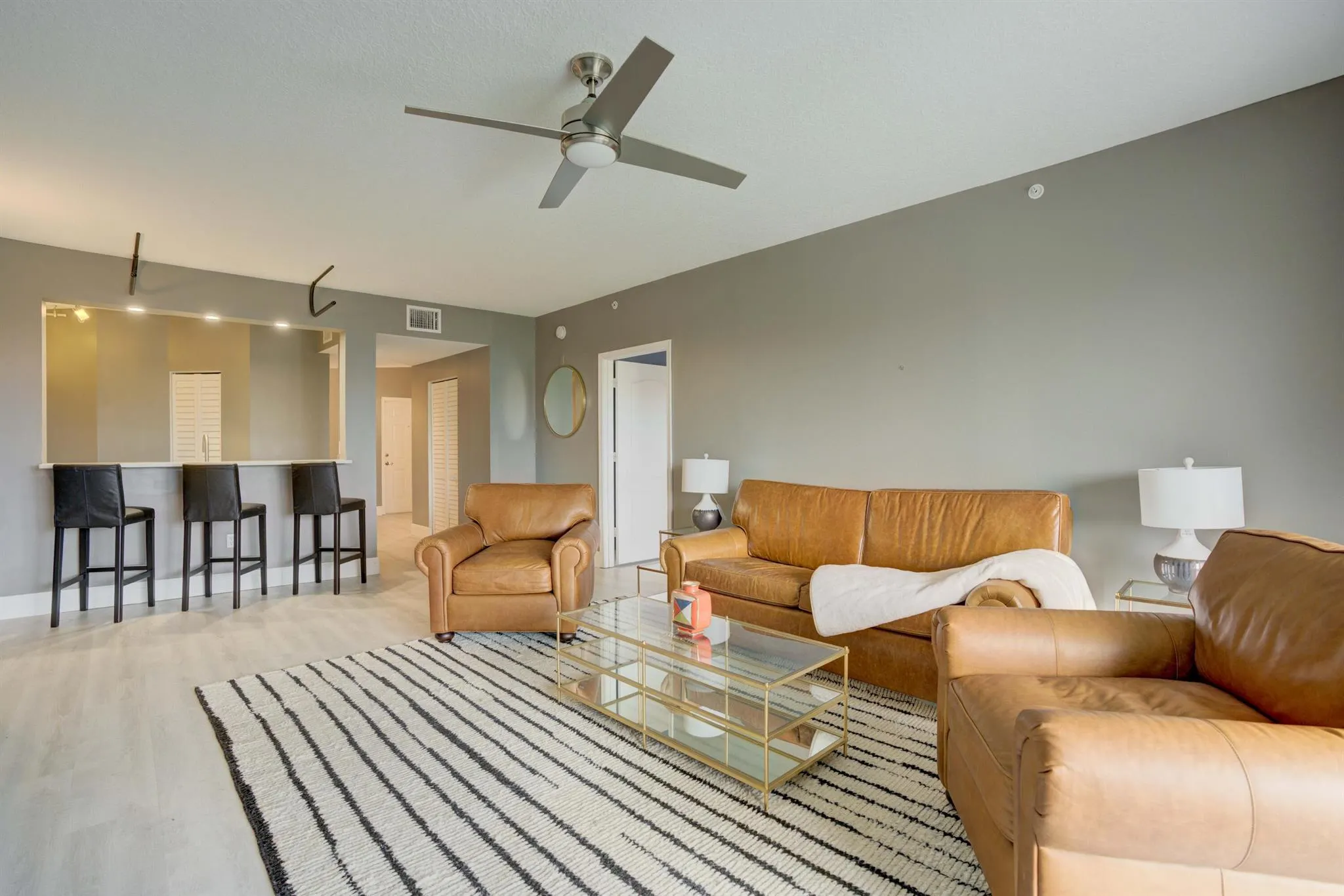 100 Uno Lago Drive, #402