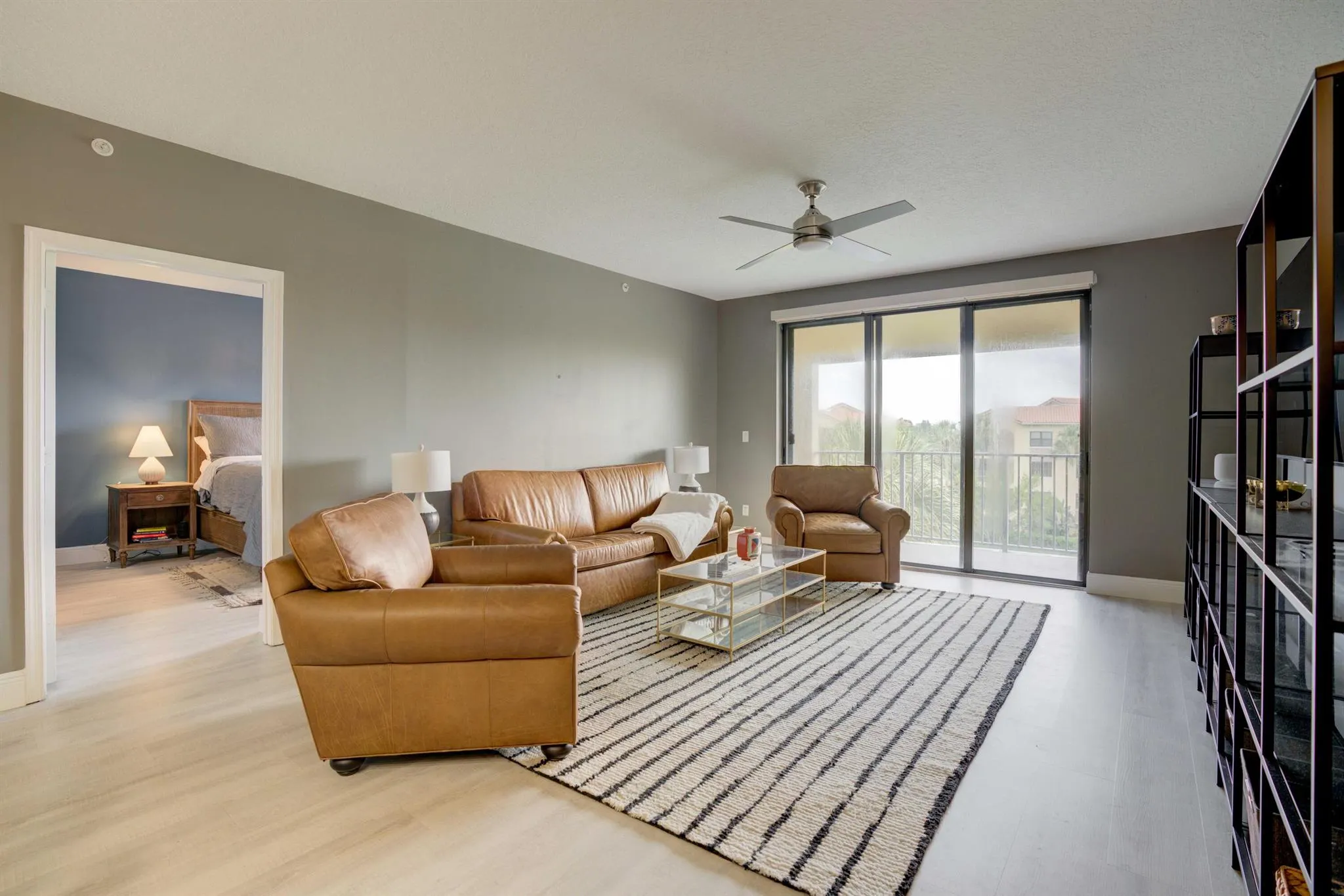 100 Uno Lago Drive, #402