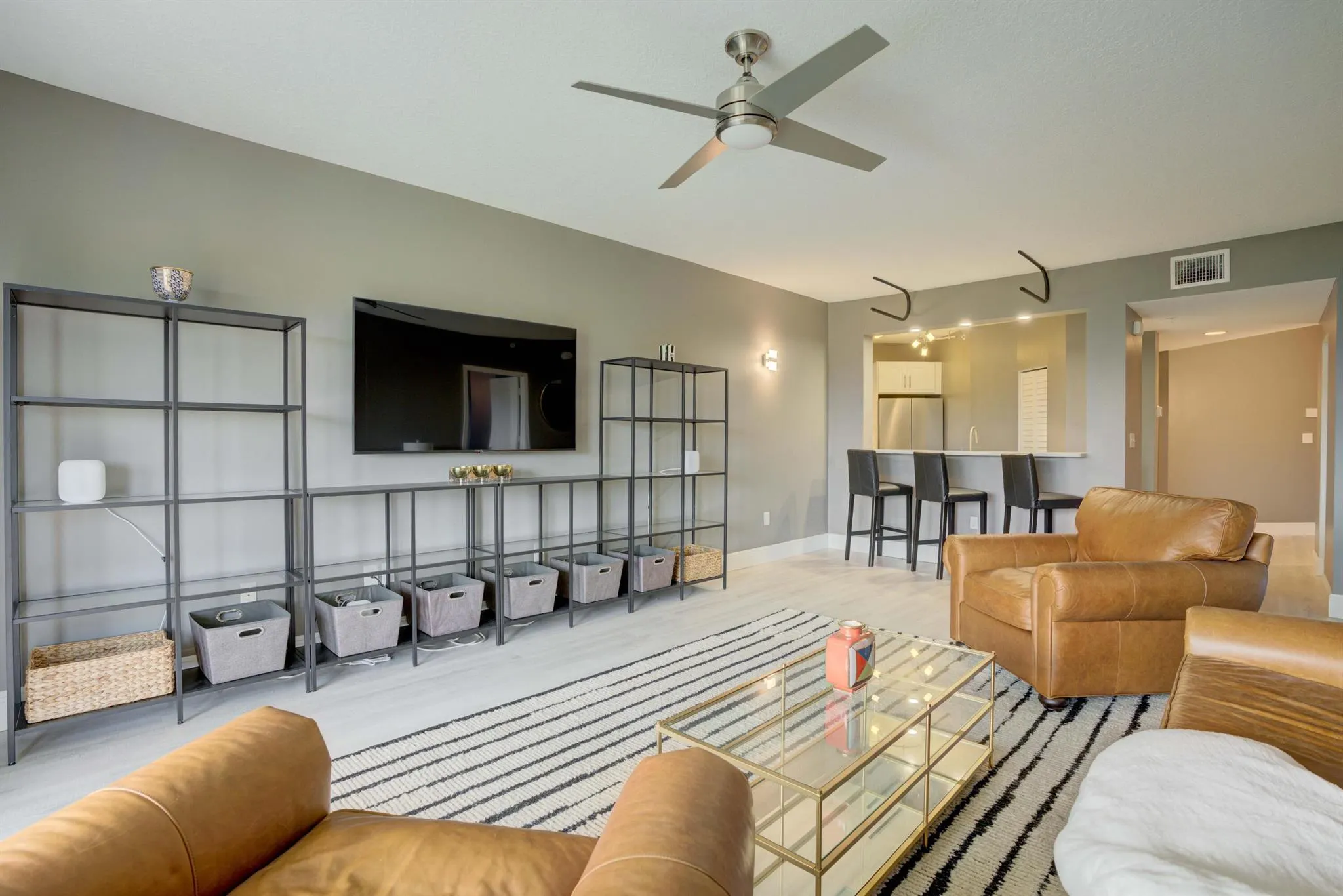 100 Uno Lago Drive, #402