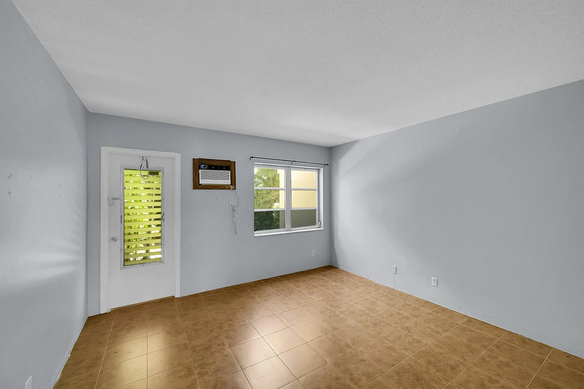 2115 NE 42nd Court, #110n
