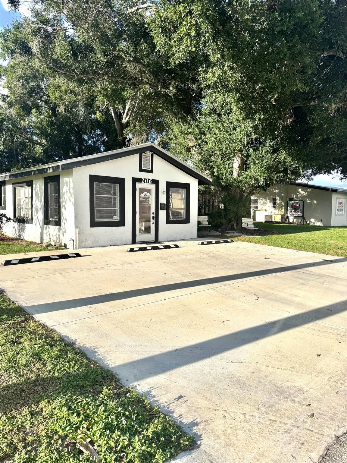 206 SW 3rd Street