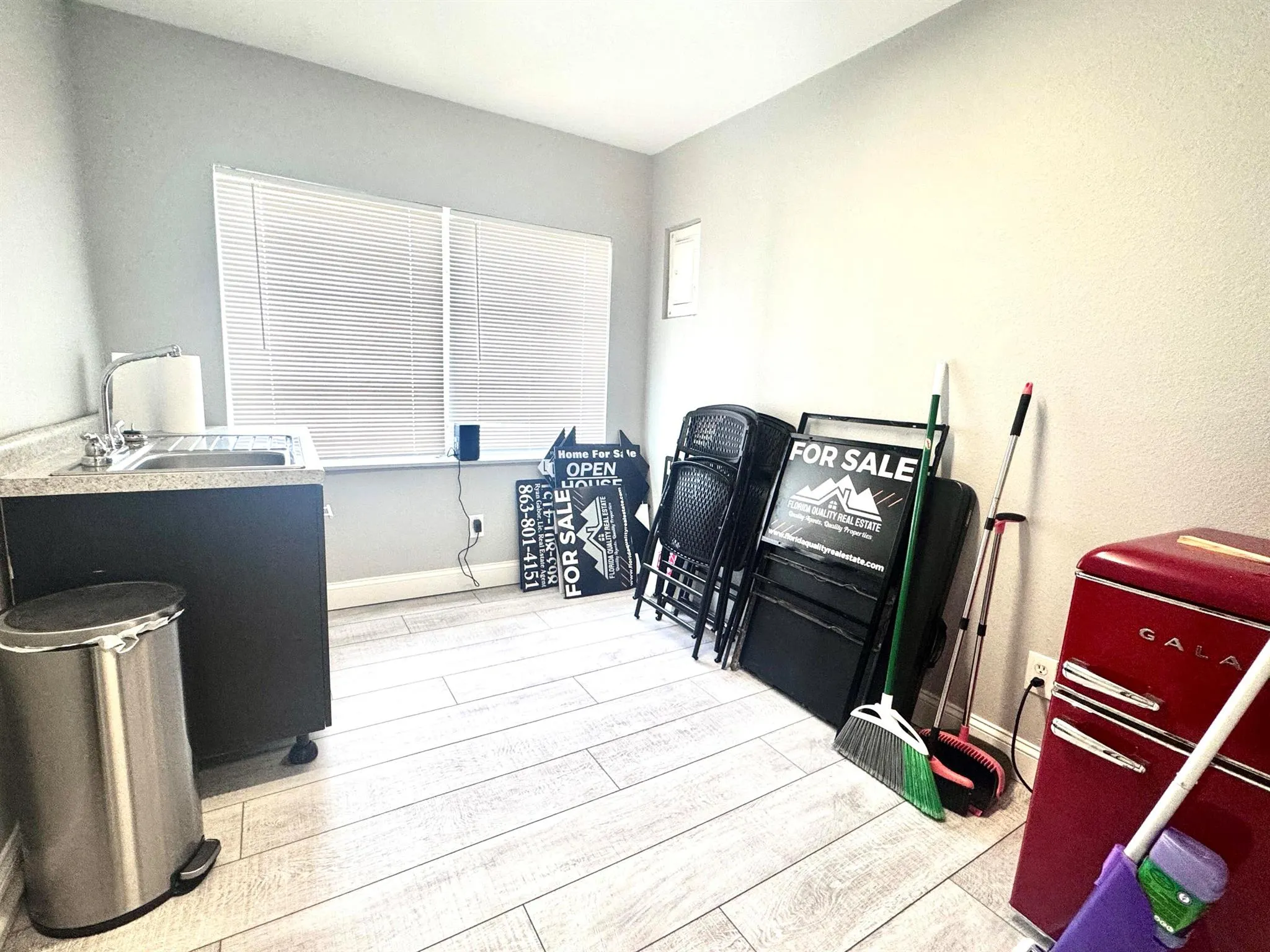 206 SW 3rd Street