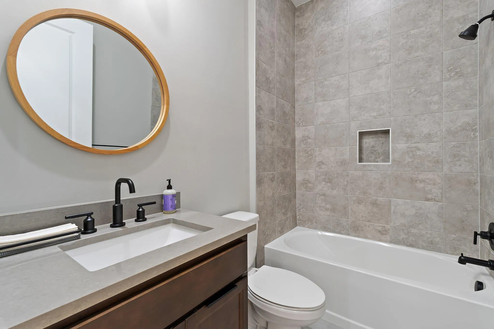 14808 Wildwood Circle