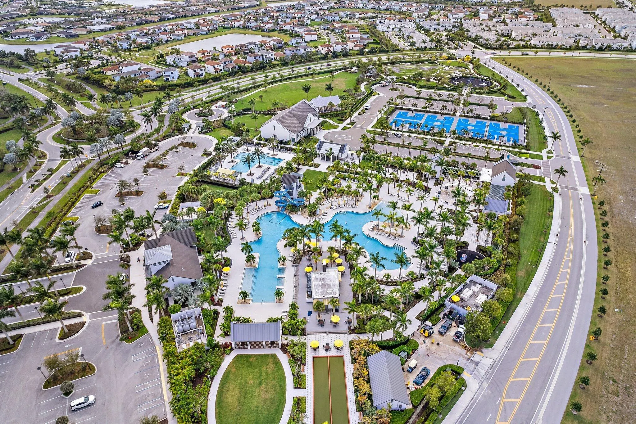 14808 Wildwood Circle