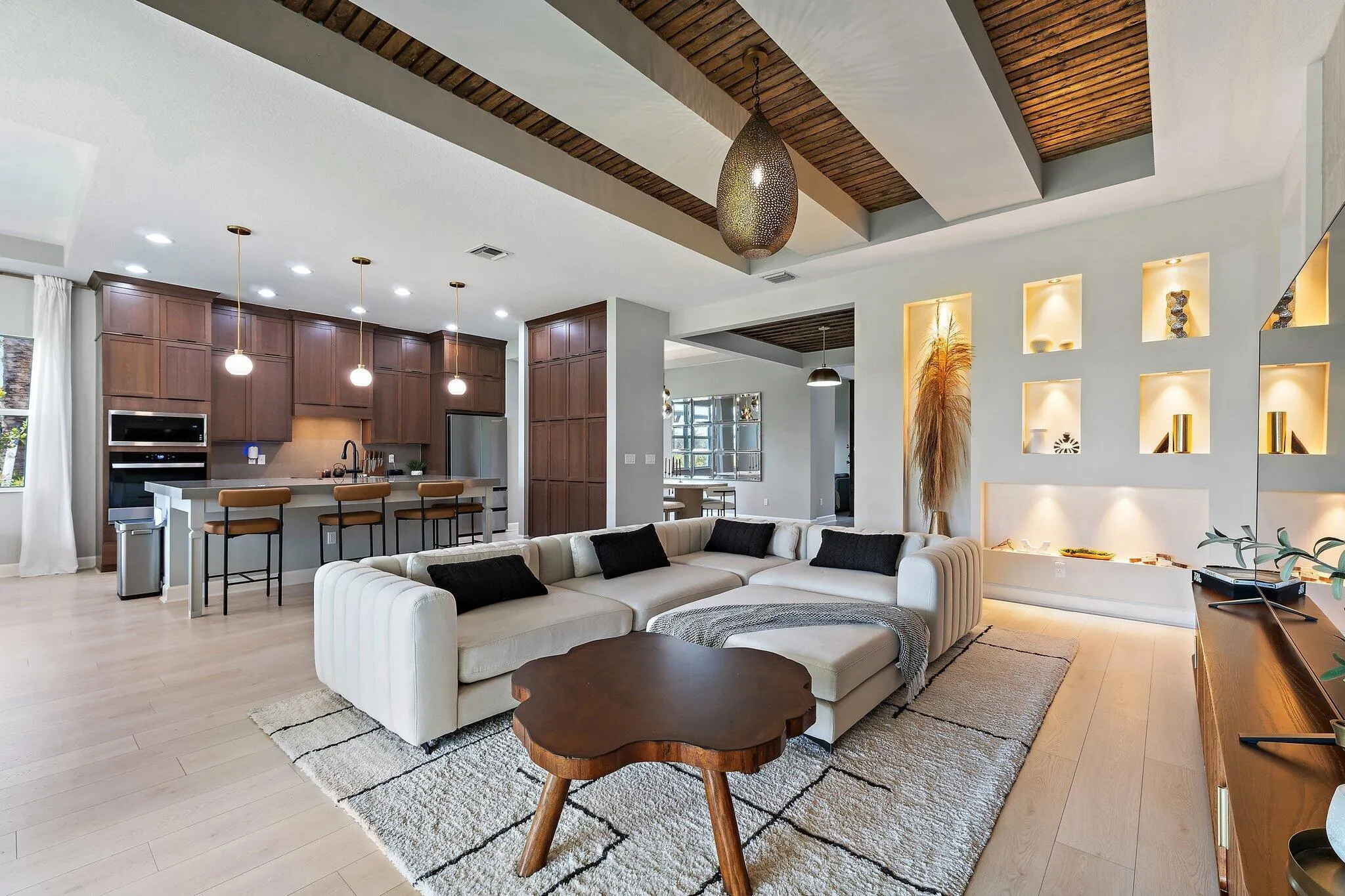 14808 Wildwood Circle