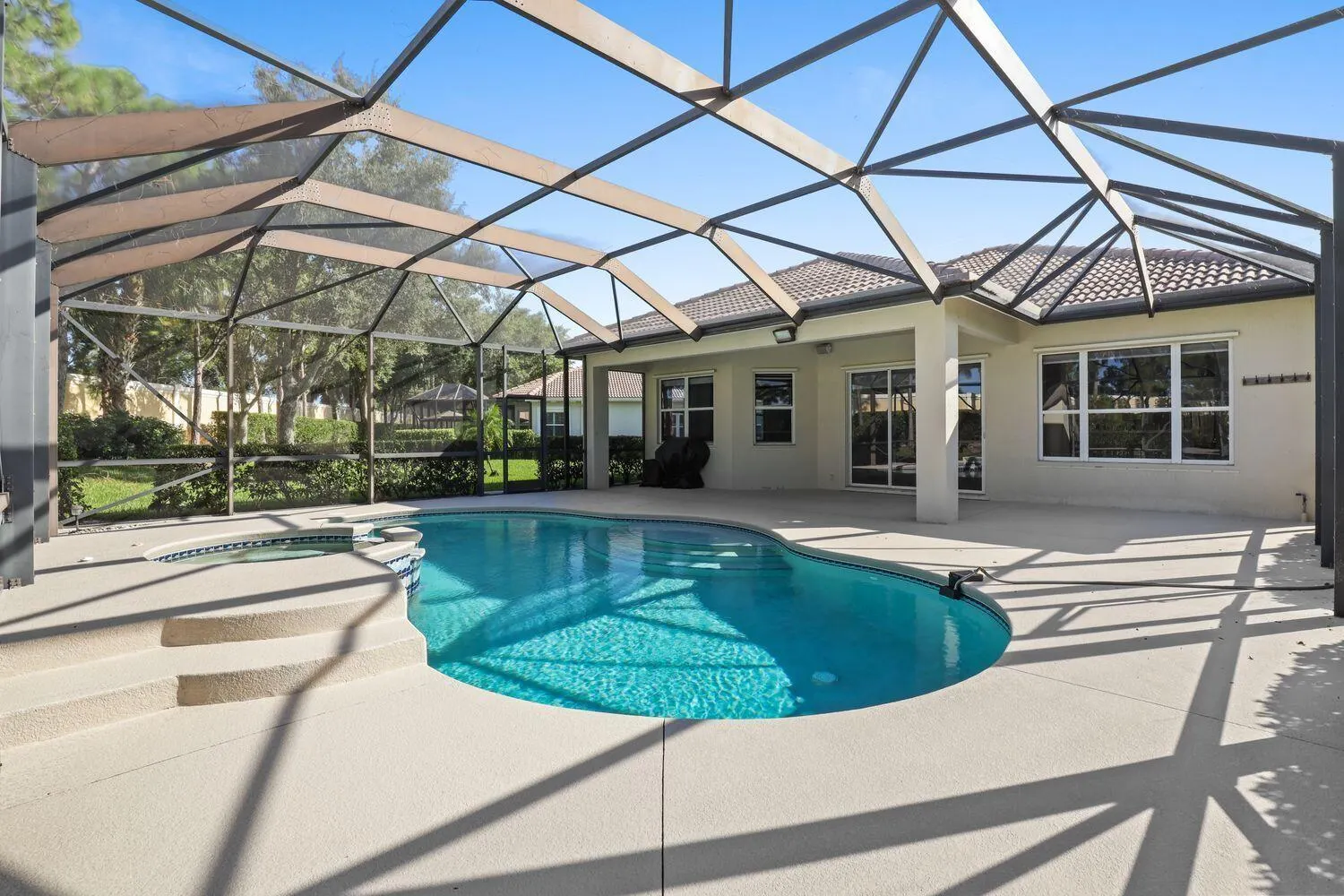 9152 Short Chip Circle