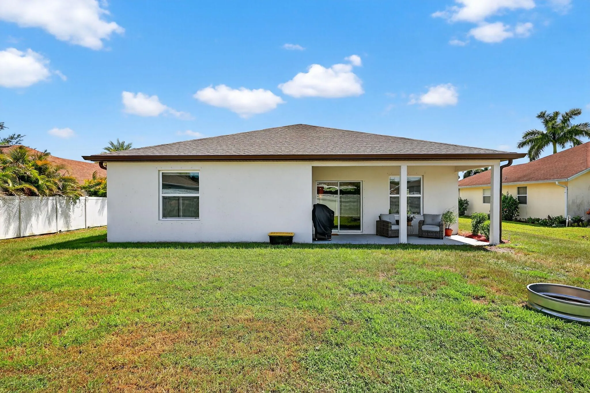 435 SW Fields Avenue