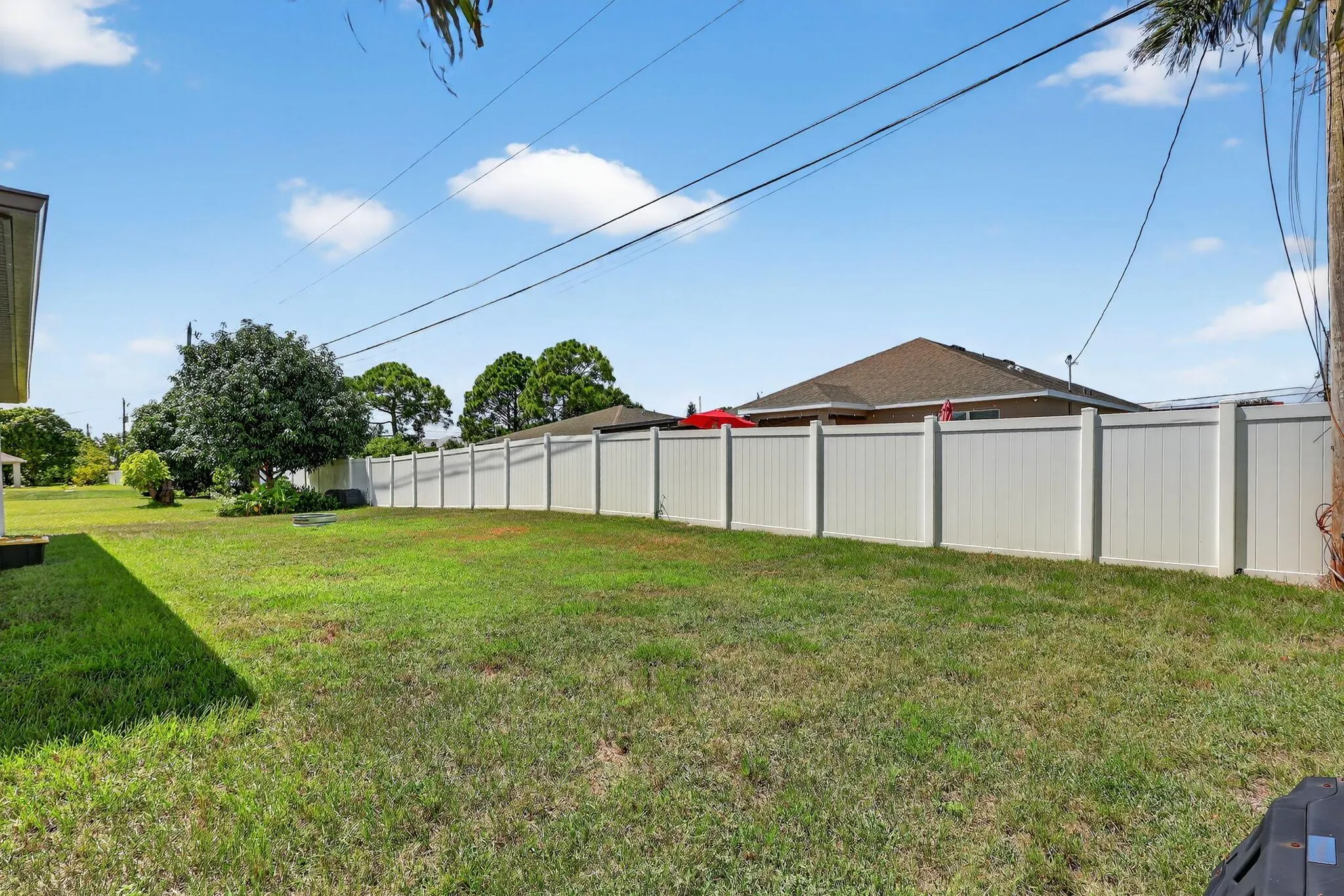 435 SW Fields Avenue