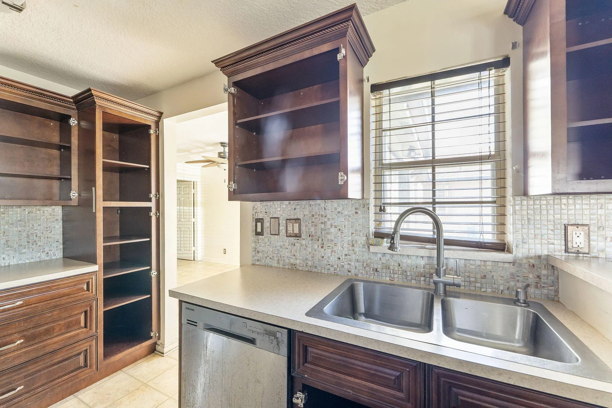 1135 Freshwater Lakes Drive
