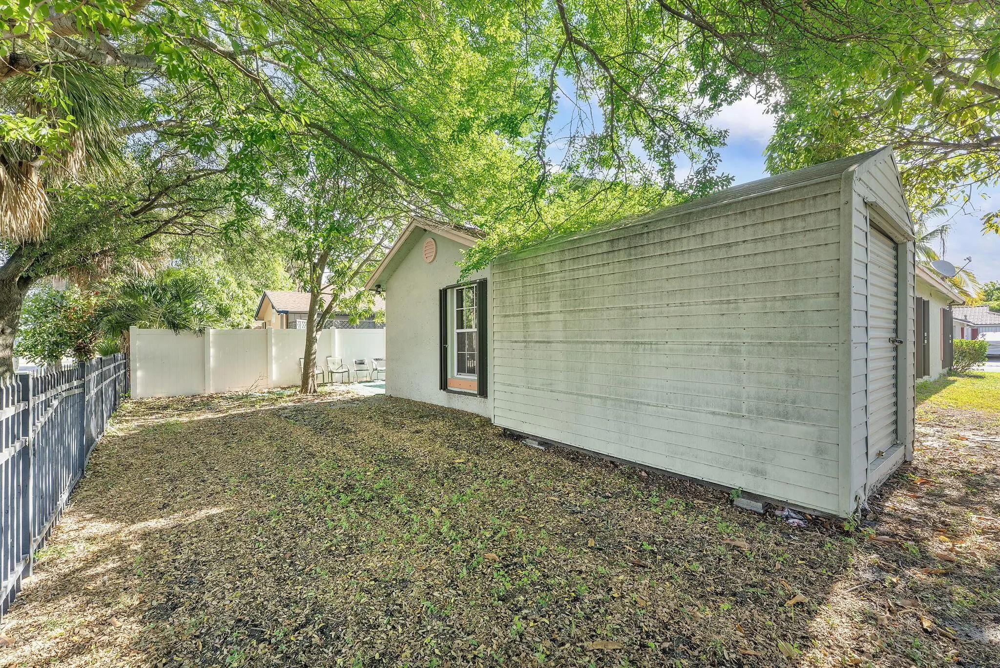 1135 Freshwater Lakes Drive