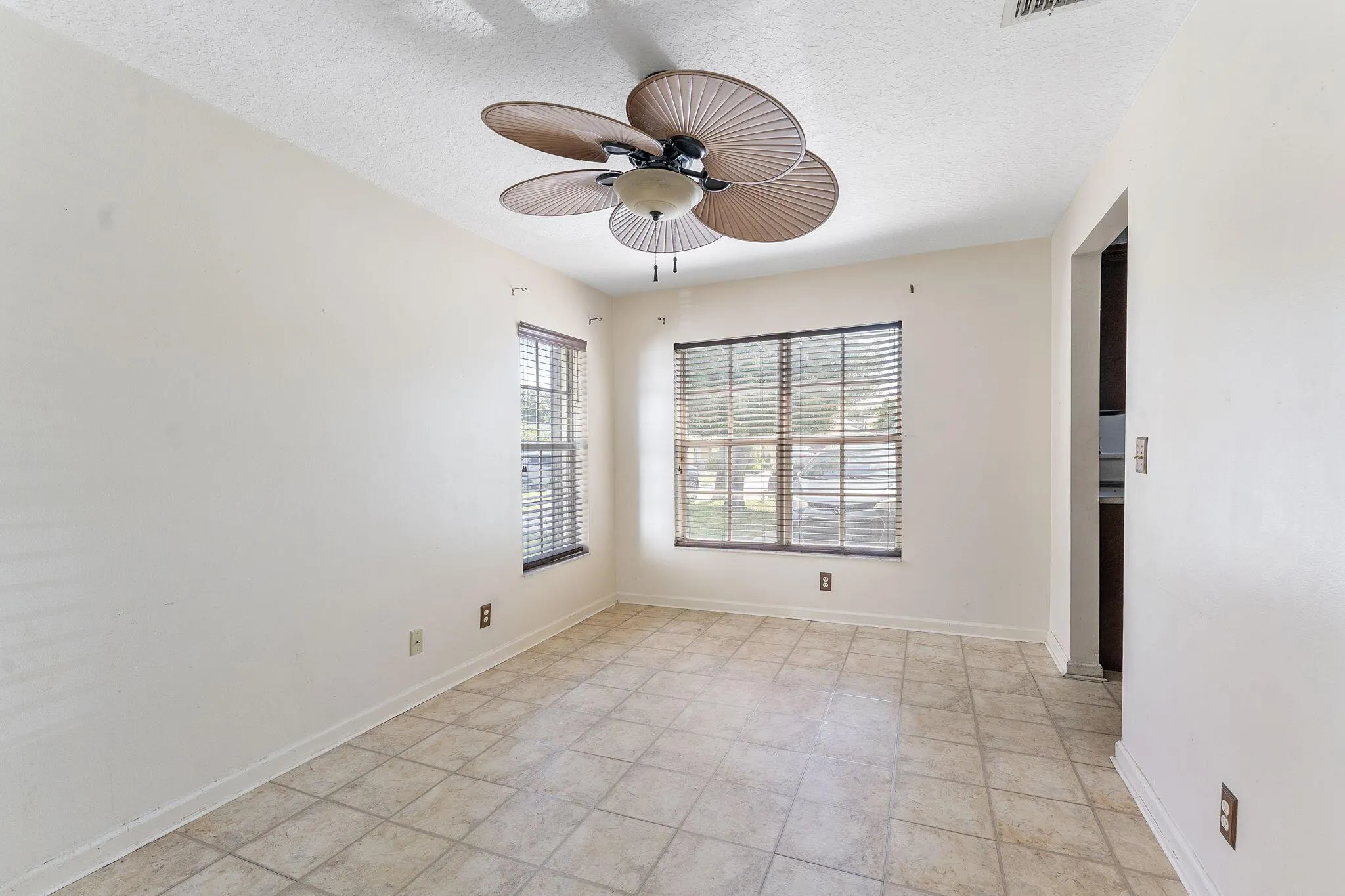 1135 Freshwater Lakes Drive