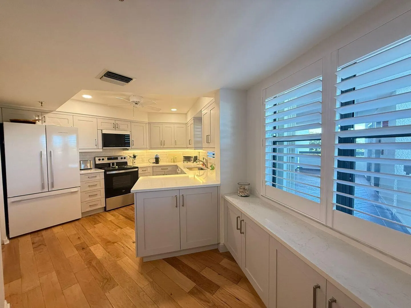 19800 Sandpointe Bay Drive, #409