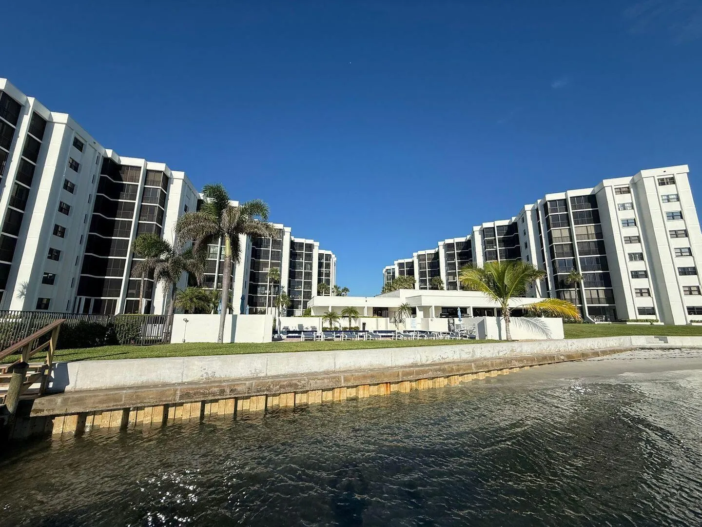 19800 Sandpointe Bay Drive, #409