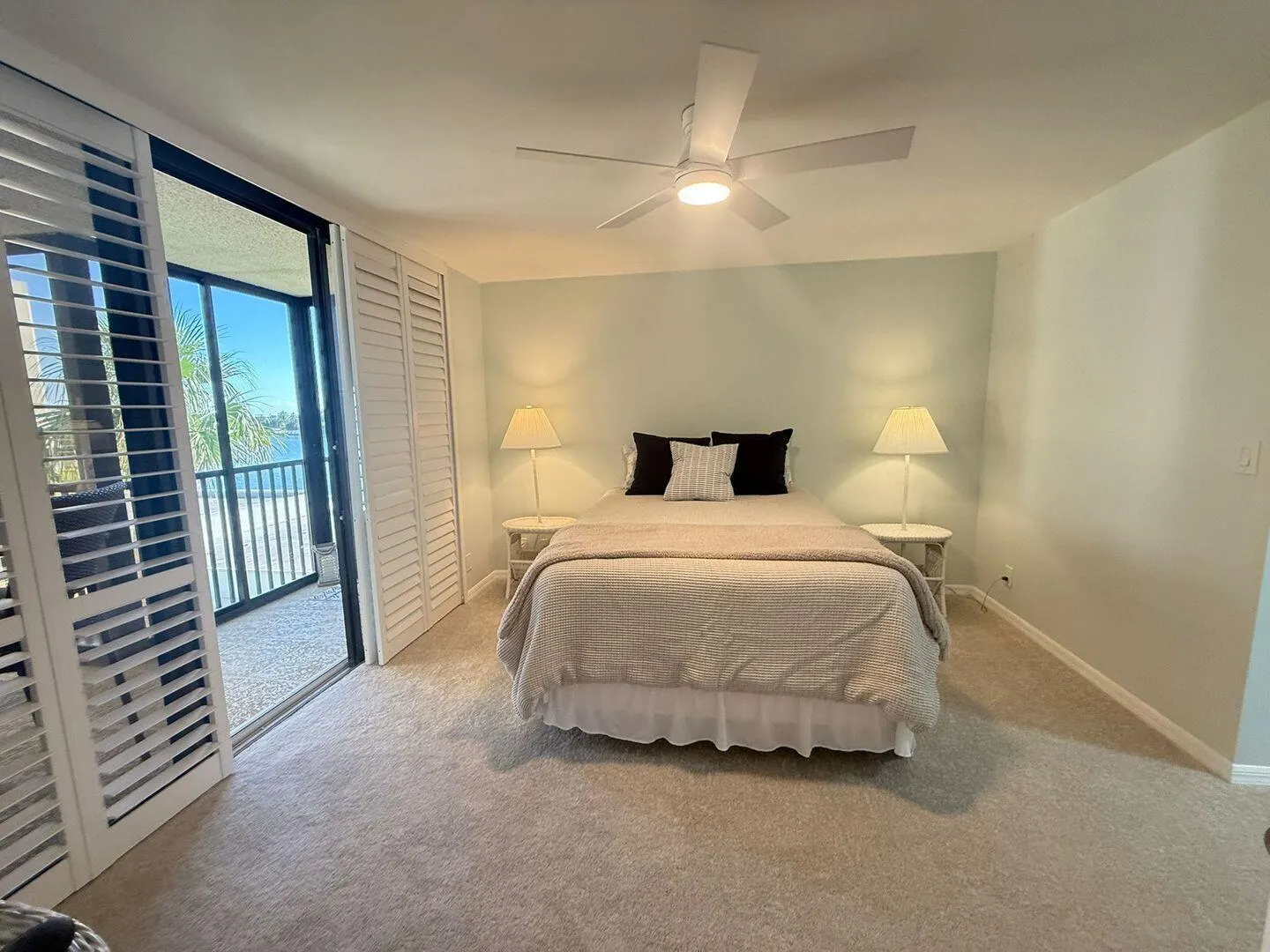 19800 Sandpointe Bay Drive, #409