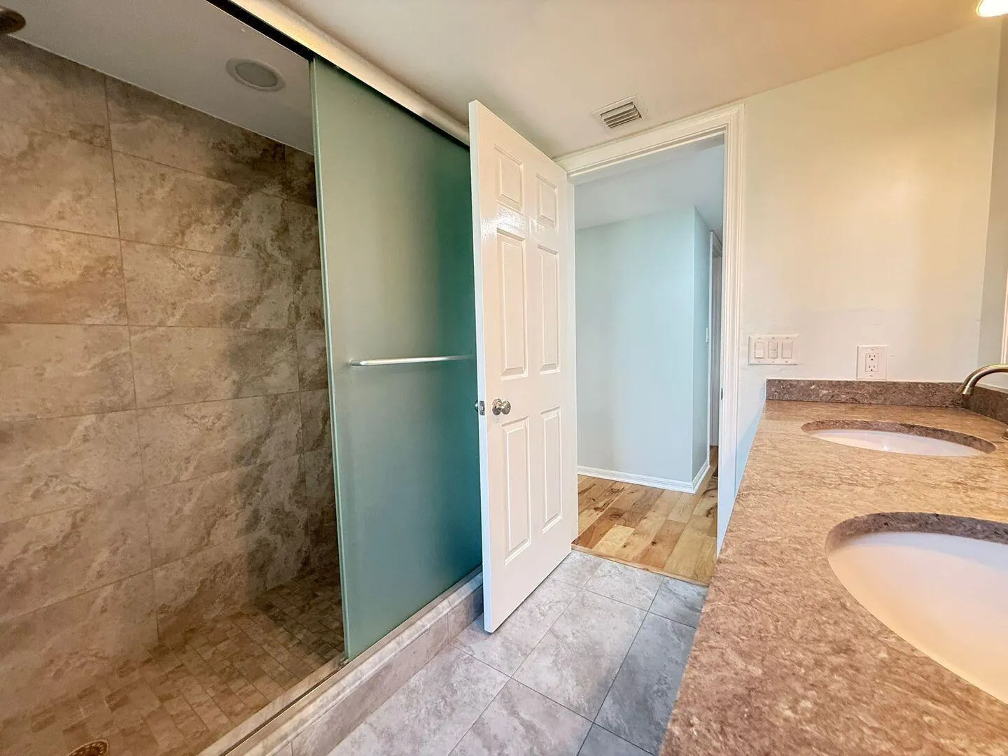 19800 Sandpointe Bay Drive, #409